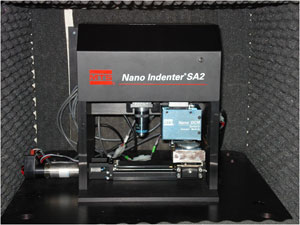 ナノインデンテーション装置（Agilent Nanoindenter SA2）